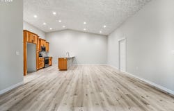 1185 37TH Ct, SweetHome, OR 97386