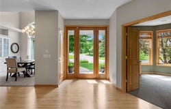 3933 Donegal Way, Eagan, MN 55122