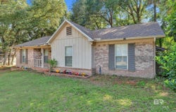 130 Chatam Loop, Daphne, AL 36526