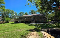 308 E James Street, Mountain View, MO 65548