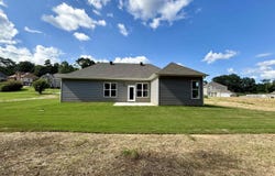 368 FARMINGDALE LANE, HARPERSVILLE, AL 35078