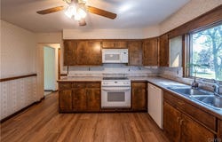 401 Pinewood Drive, Utica, NY 13502