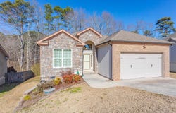 2367 Lake Mist Drive, Chattanooga, TN 37421
