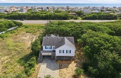 4225 Johnston Lane, Kitty Hawk, NC 27949