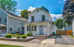 954 Highland Ave, Medford, MA 02155