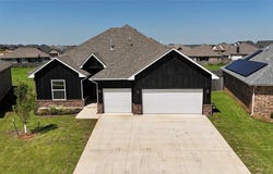 10617 Little Sallisaw Creek Drive, Yukon, OK 73099