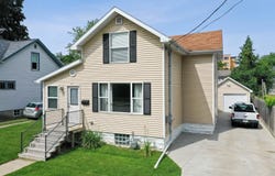 533 BOWEN Street, OSHKOSH, WI 54901-4628