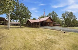 124 London Dock Lane, Canadian, OK 74425