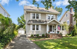 711 Westfield Ave, Westfield Town, NJ 07090-3324