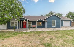 560 Persimmon PASS, Fischer, TX 78623