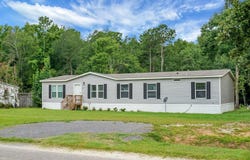 317 Pooshee Plantation Way, Bonneau, SC 29431