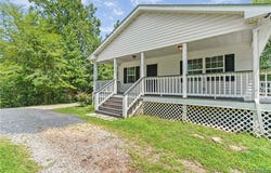 230 Hylawn Avenue, Farmville, VA 23901