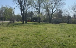 216  E Elm  ST, Stilwell, OK 74960