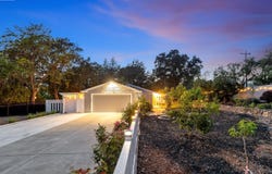 1021 Scots Ln, Walnut Creek, CA 94596