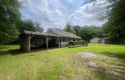 304  East Church Street, Duck Hill, MS 38925