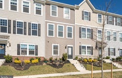 15 CAPITOL MEWS, RANSON, WV 25438