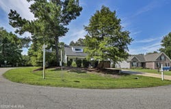 11 Sailview Court, Hampstead, NC 28443