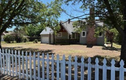 1507 E 26th Ave, Hutchinson, KS 67502
