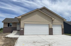 280 W Dusk, Rose Hill, KS 67133