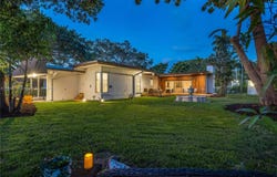 470 NE 113th St, Miami, FL 33161