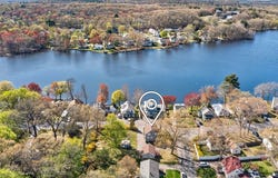 4 Lakeside Drive, Framingham, MA 01702