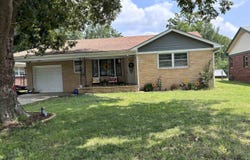 348 S Derby Ave, Derby, KS 67037