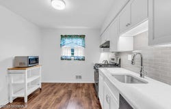 22 Orchard Court, Howell, NJ 07731