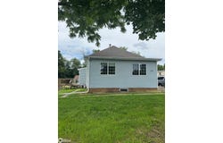 628 W Mcgregor Street, Algona, IA 50511