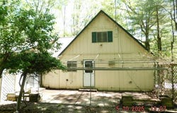 138 Sandstone Drive, Dingmans Ferry, PA 18328