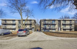 9930 E 36th Street S, Independence, MO 64052