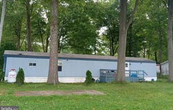 404 VENICE AVENUE, CARLISLE, PA 17015