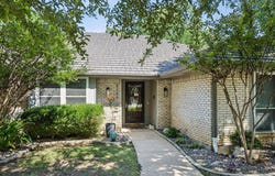 3105 Greenbrook Drive, Arlington, TX 76016
