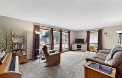 312 Pinecrest Court SW, Pine Island, MN 55963