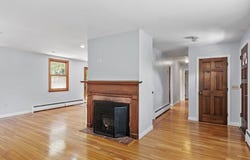 64 Carolyn Cir, Marshfield, MA 02050