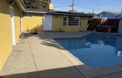 2435 W Broadway, Anaheim, CA 92804
