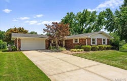 1611 Saint Andrews Drive, O'Fallon, IL 62269