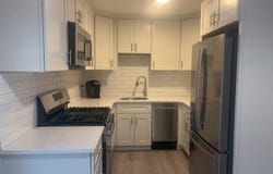 28 Maplewood Avenue, Colonia, NJ 07067