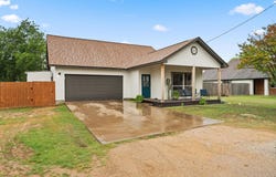 649 Aspen LN, Cottonwood Shores, TX 78657