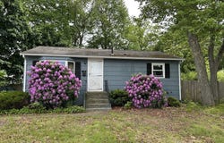 22 Brookside Rd, Rockland, MA 02370