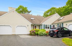 15 Pebble Beach Avenue, Mashpee, MA 02649