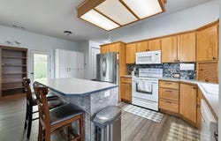 914 EASY ST, Brookings, OR 97415
