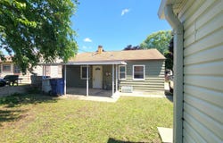 425 S 88th St, Milwaukee, WI 53214
