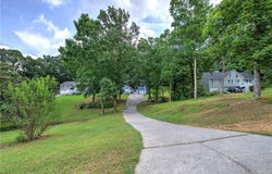 17 Fawn Ridge Drive SW, Cartersville, GA 30120