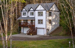 335 HILLSDALE DR, Woodland, WA 98674