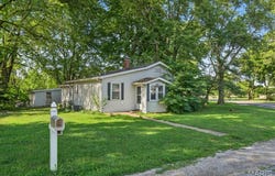500 School Street, Valmeyer, IL 62295