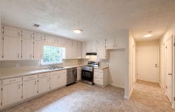 6486 Lynndale Lane, Morrow, GA 30260
