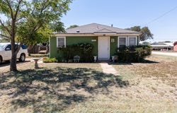 2301 E 1st Street, Petersburg, TX 79250