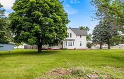 533 Main Street S, Cambridge, MN 55008