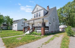 1708 S chilson Street, Bay City, MI 48706