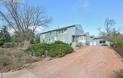 1055 N 18th Street, Colorado Springs, CO 80904